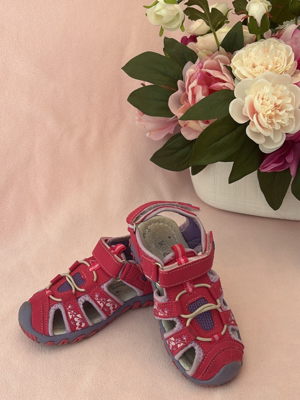 Kids Pink Closed-Toe Sandals
